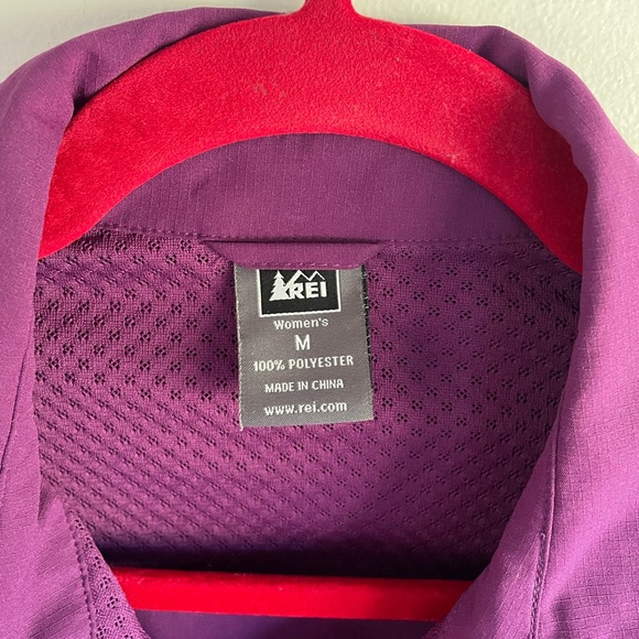 REI Women's Purple Hiking Button Front Shirt Size M - Picture 6 of 8